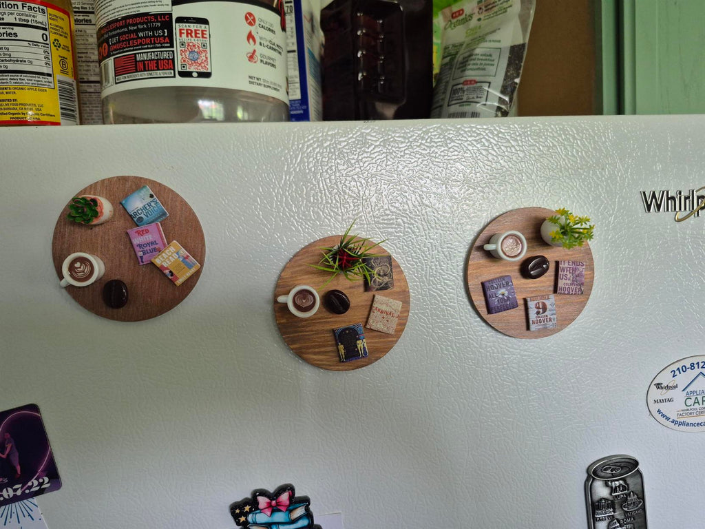 Cozy Reader Magnet
