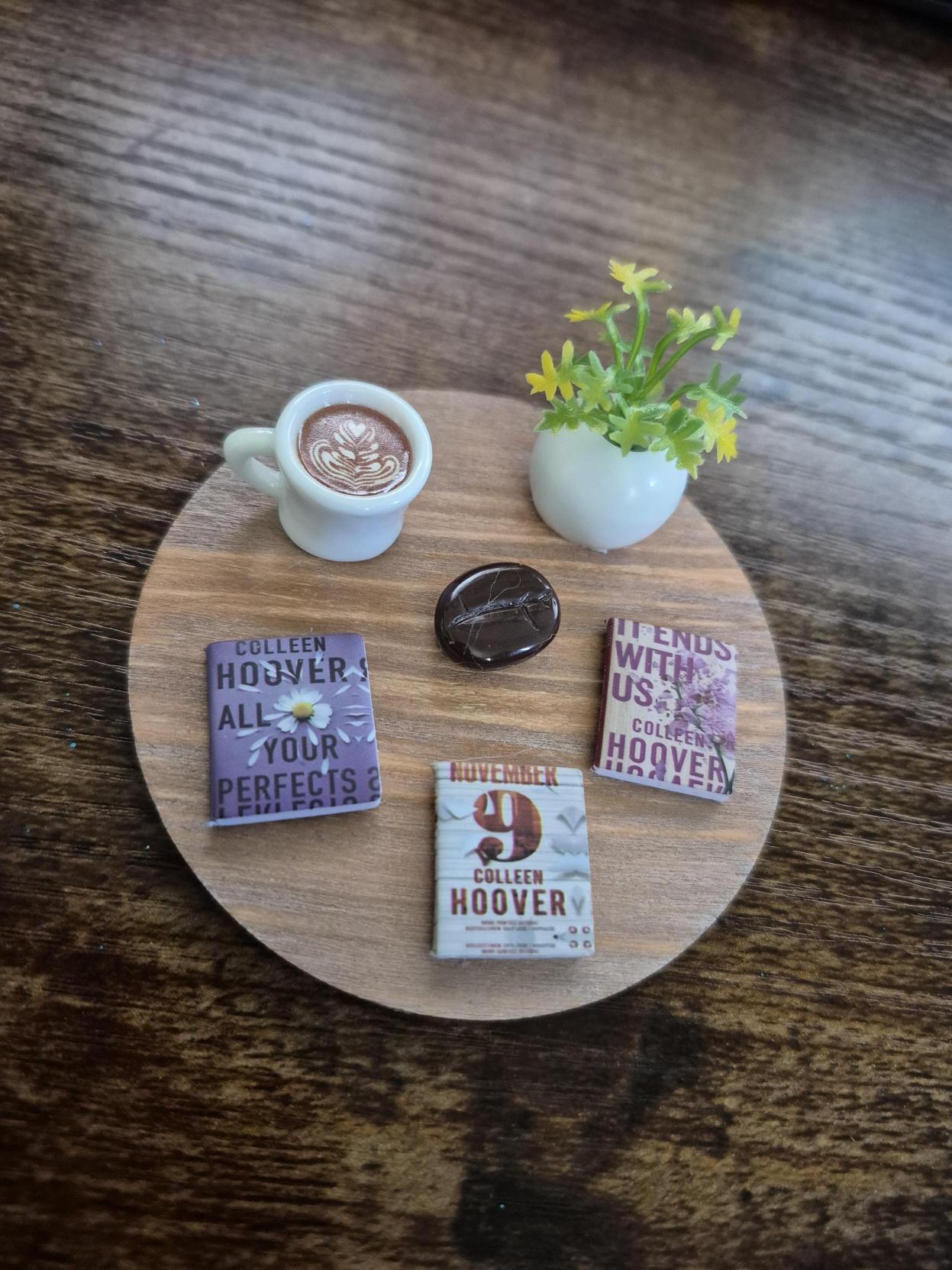 Cozy Reader Magnet